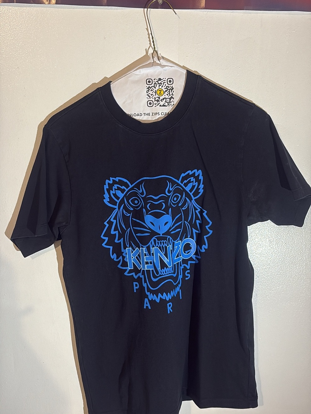 Kenzo Black Short-Sleeve Tee with Bright Blue Tiger Motif